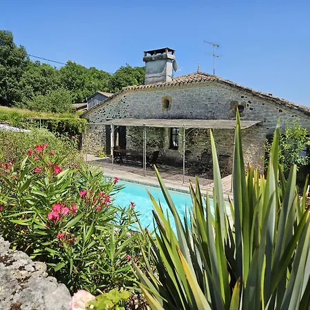 Pensión Les Gravets 3*