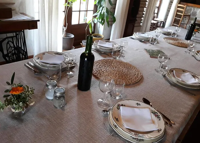 Les Gravets Гостевой дом Sigalens