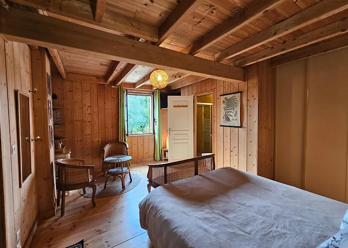 Les Gravets Гостевой дом Sigalens